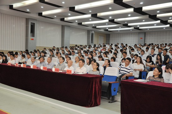1568797831722466.jpg 5主题教育会场.jpg