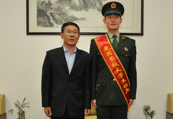 1573803137949274.jpg 张-谢炜杰.jpg